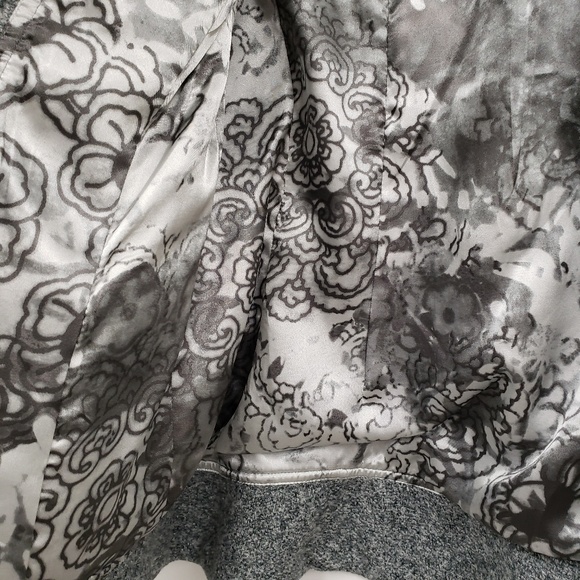 Coldwater Creek Classic Soft Gray Blazer Jacket. - Picture 5 of 6